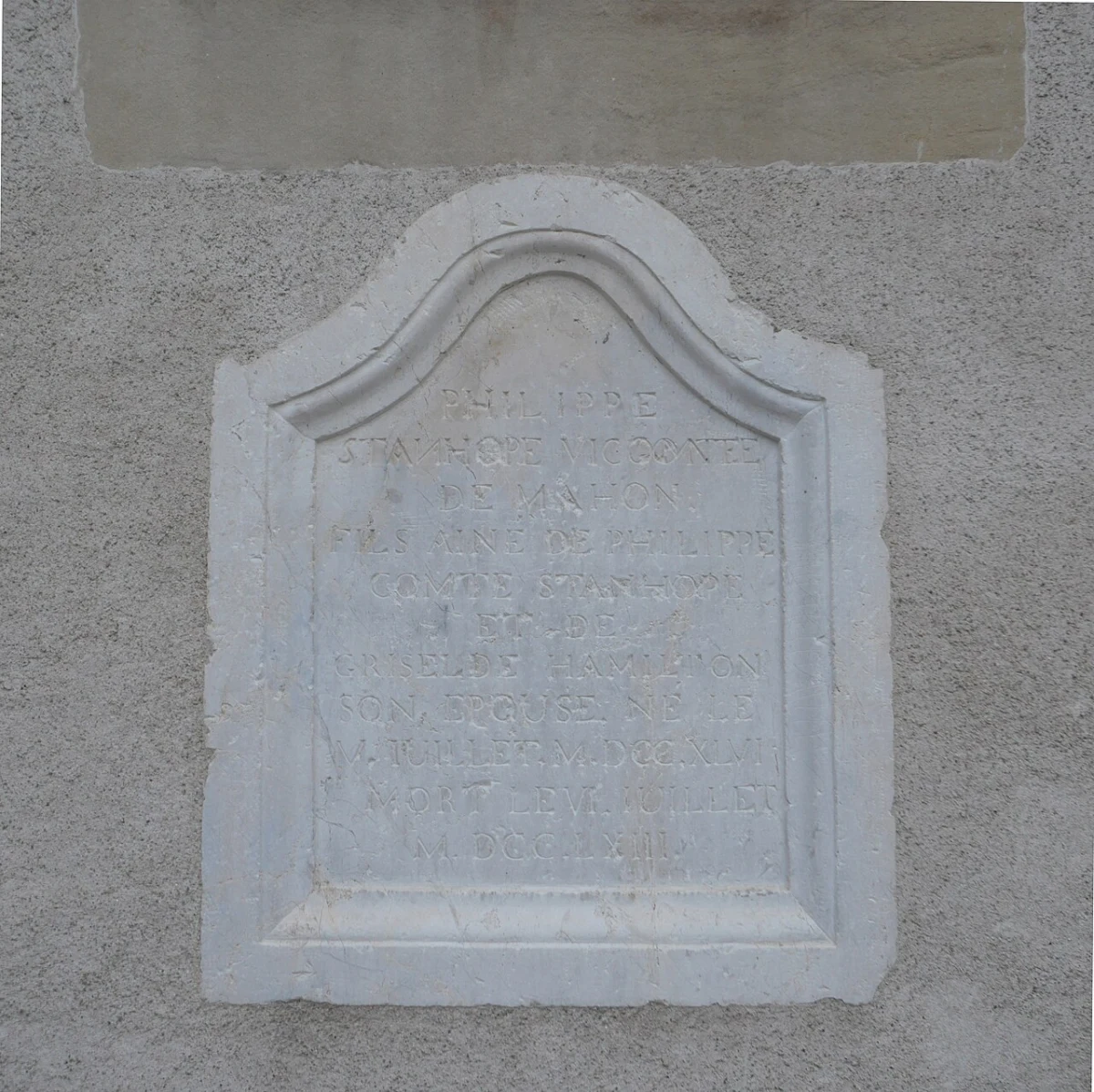 Cimetière protestant sobre, sans effigies